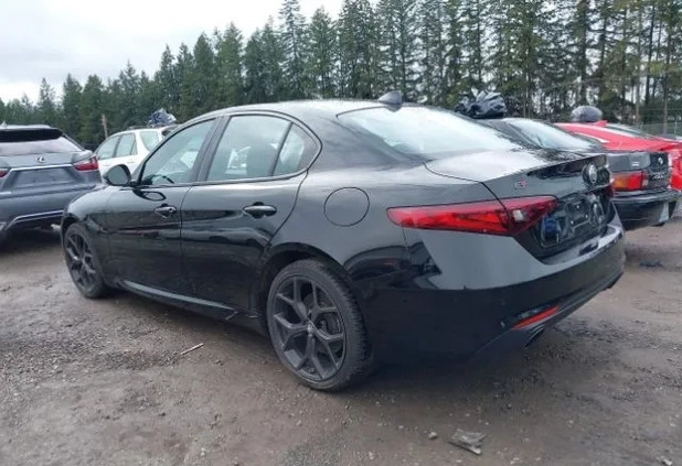 Alfa Romeo Giulia cena 64500 przebieg: 52417, rok produkcji 2019 z Przemyśl małe 29